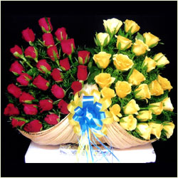 "Roses with Kitkat Chocolate Bouquet - Click here to View more details about this Product